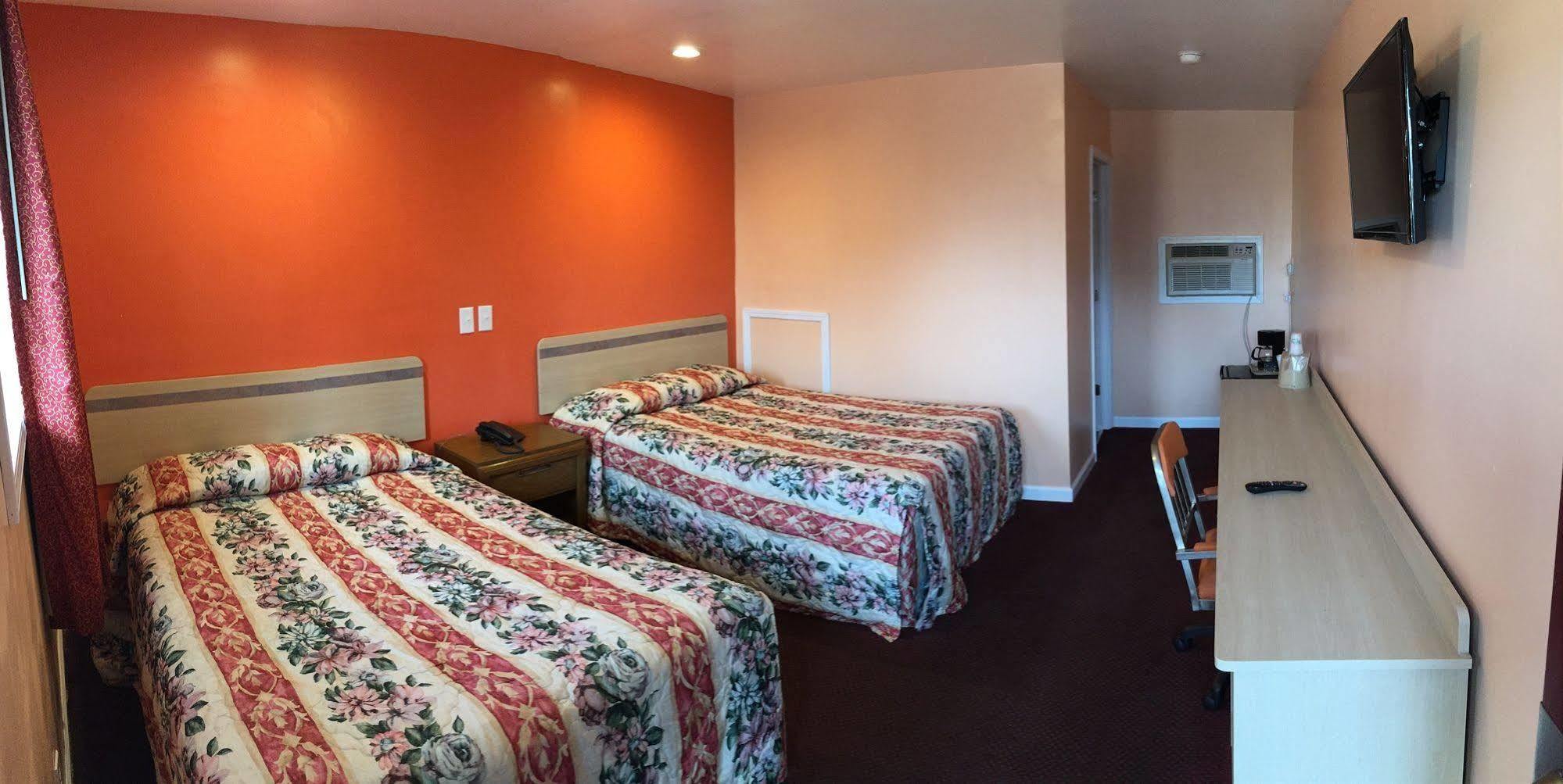 Travel Lite Motel Уитвил Екстериор снимка