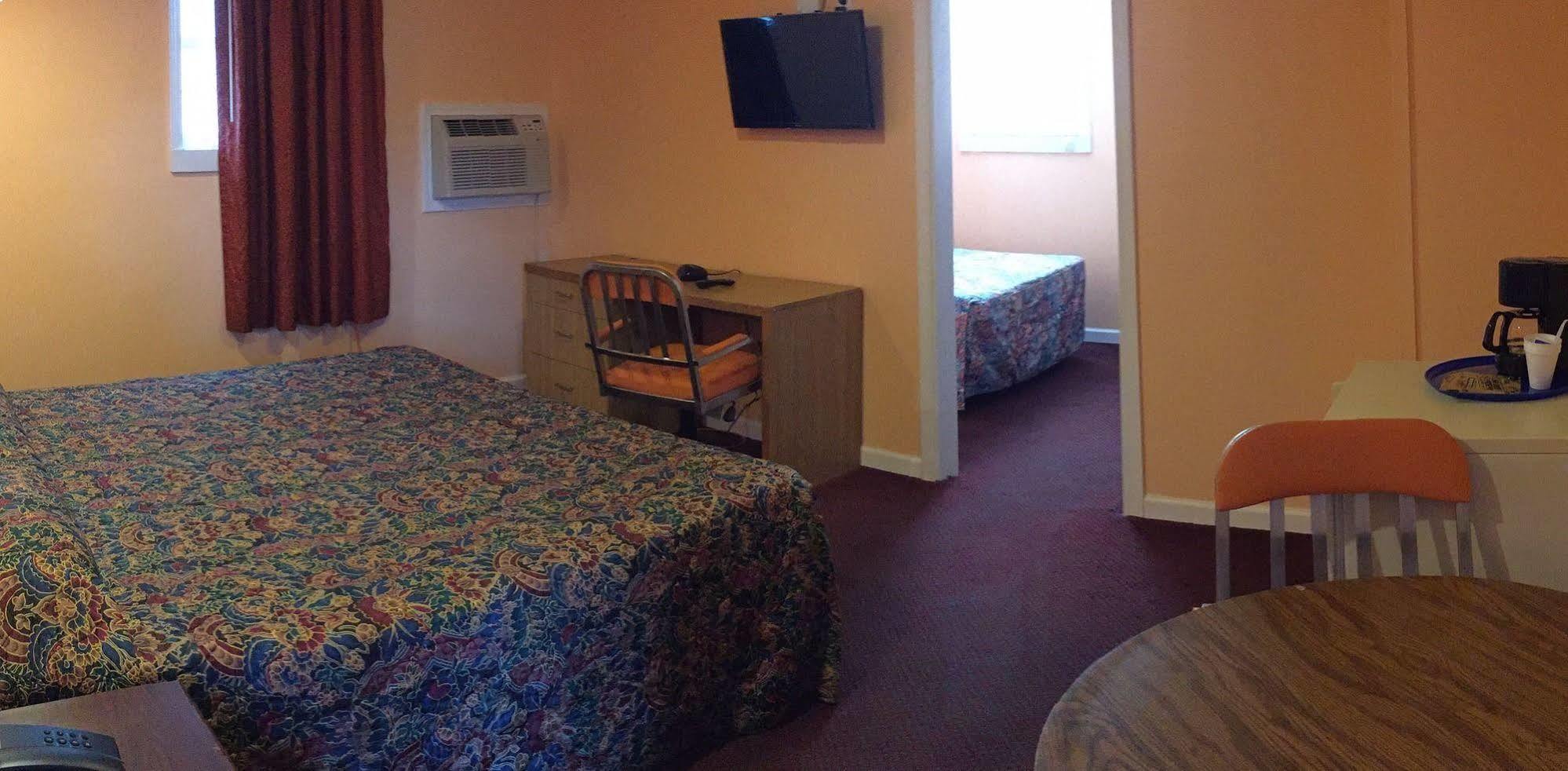 Travel Lite Motel Уитвил Екстериор снимка